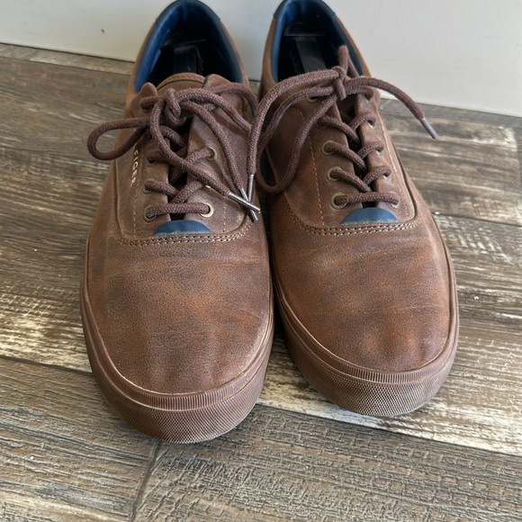 Mens Tommy Hilfiger casual shoes - Picture 7 of 9